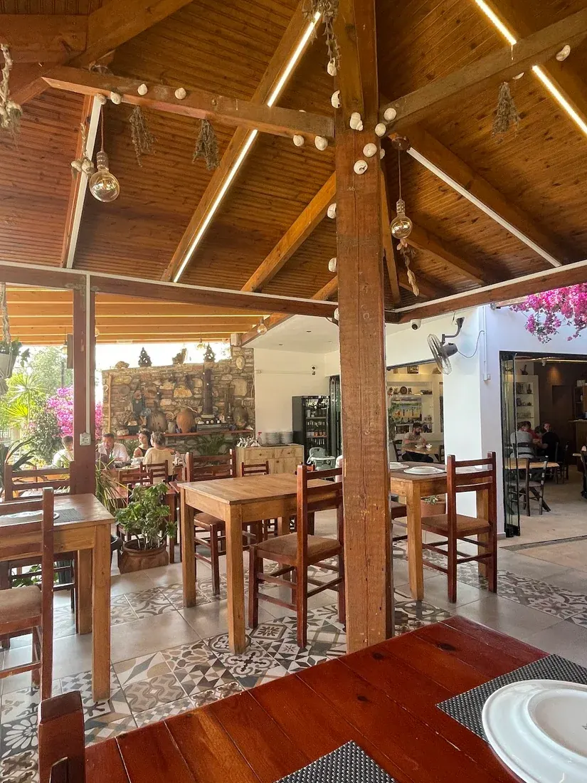 Taverna Velco — photo 2